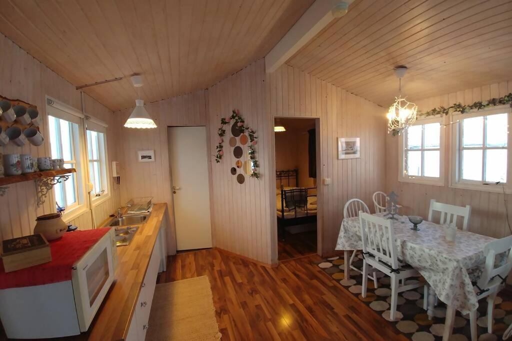 Cosy Cottage-Alfabakki-With Hot Tub Stori-Bakki Екстер'єр фото